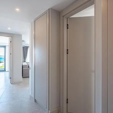 Apartment Gorgeous 2 Bedroom Flat With An Amazing View Of Yahsi *