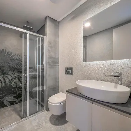 Gorgeous 2 Bedroom Flat With An Amazing View Of Yahsi Apartment *